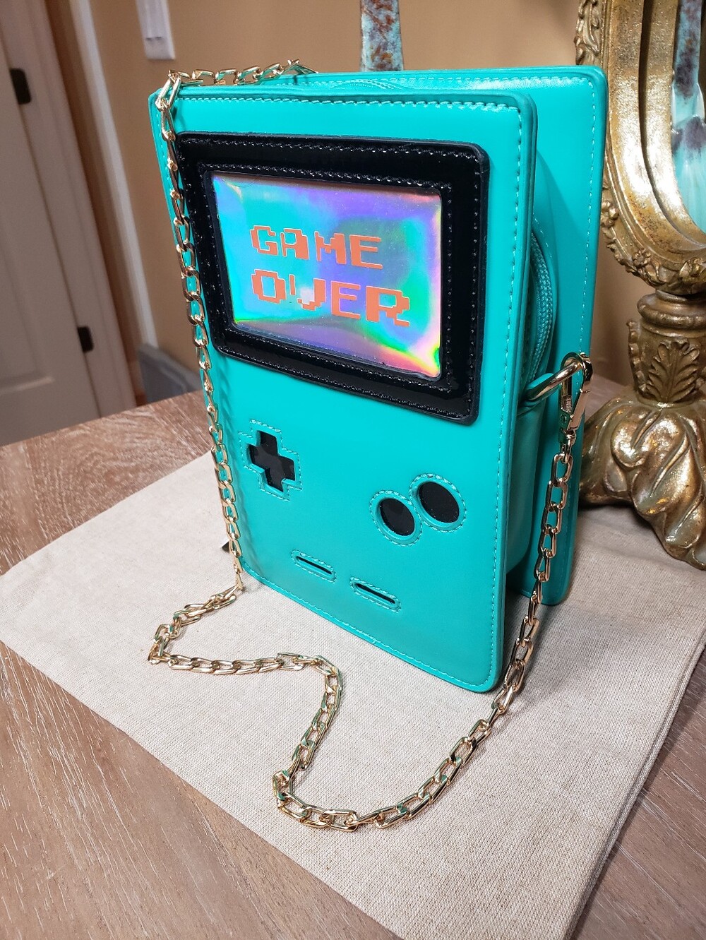 GAME OVER Console Novelty Crossbody Bag w/ Gold Chain NWT! - Picture 4 of 6